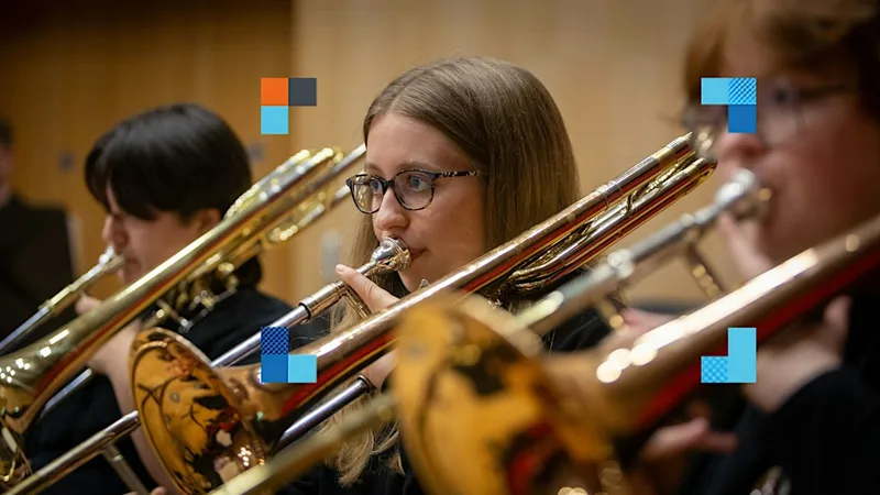 The Platform: A Brassy Christmas