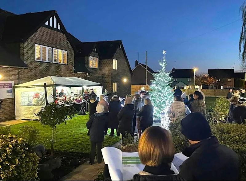 Christmas Tree Lights Switch-on