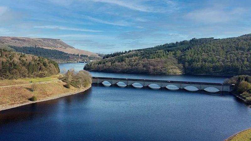 Ladybower Reservoir Walk