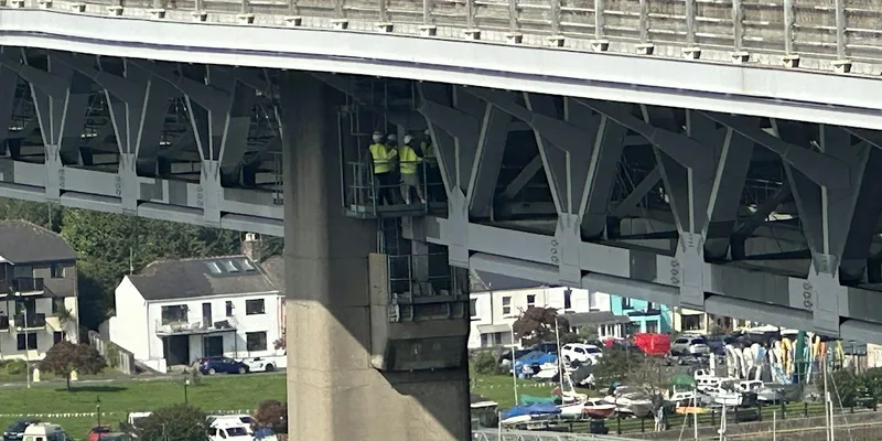 Bridging the Tamar - Under Bridge Tour